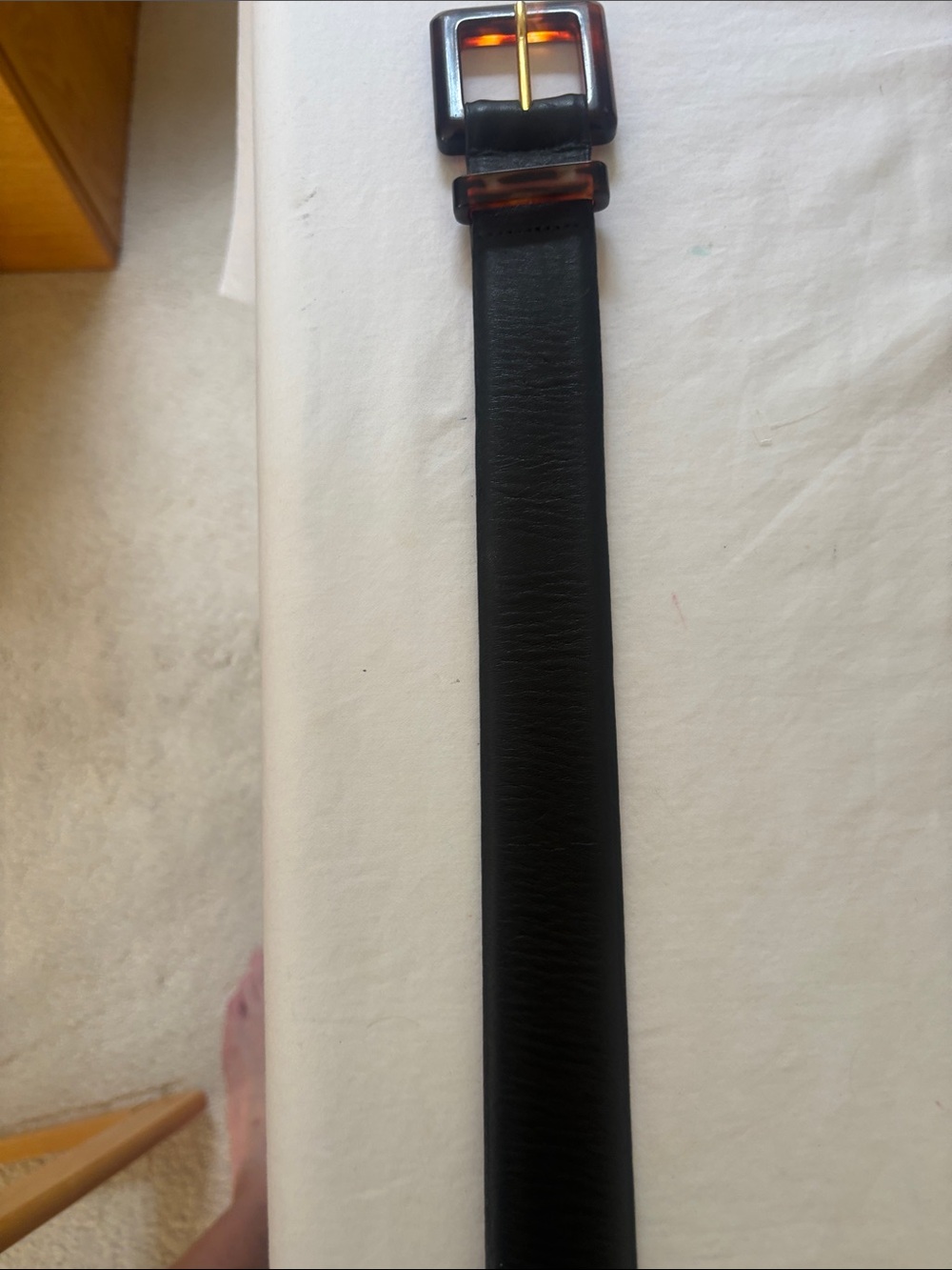Black Women's Leather Belt with Tortoiseshell Accent Buckle. Cupertino #9848.
